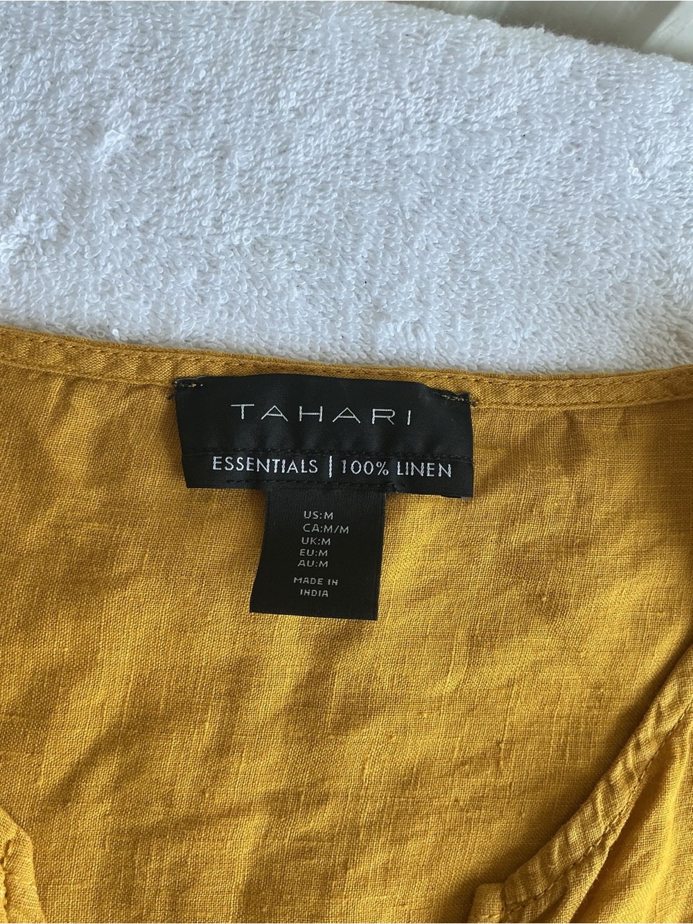 Tahari Mustard V-Neck Short Sleeve Blouse - Picture 5 of 8